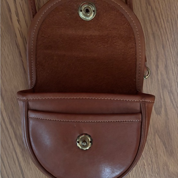 COACH VINTAGE SMALL BRITISH TAN MINI CROSSBODY CONVERT BELT BAG 9826 EUC - Picture 4 of 11